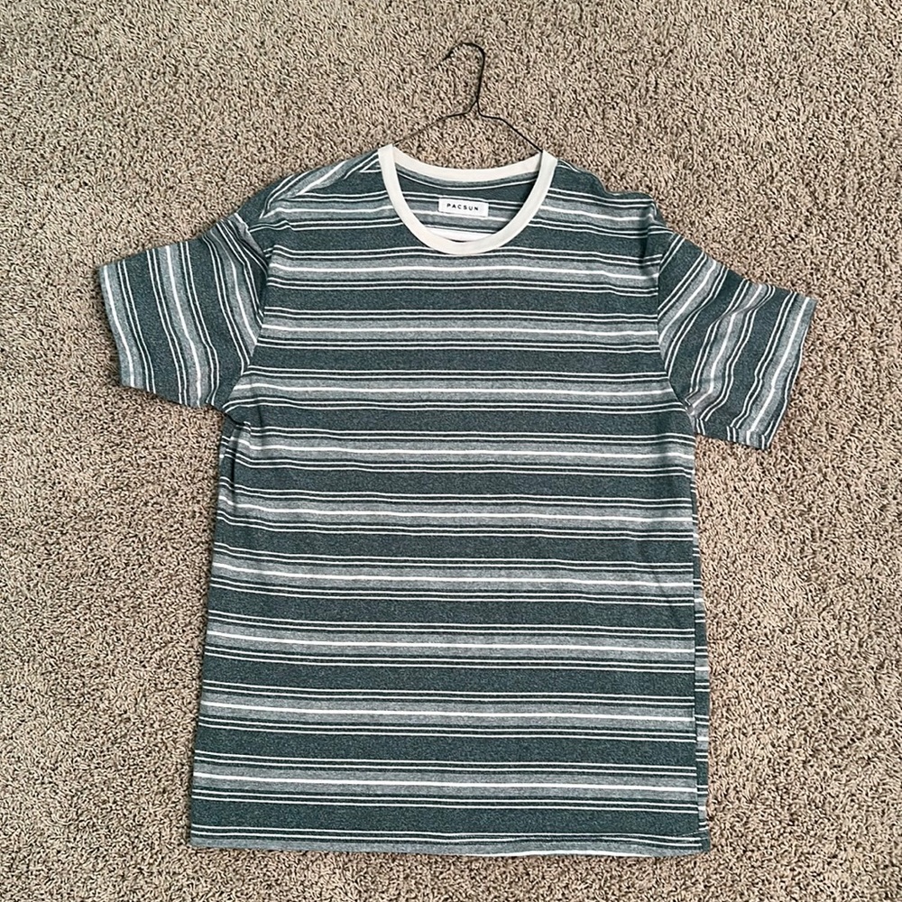 Men’s Medium Pacsun T-shirt